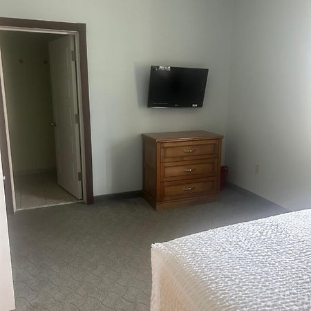 Harbor House Inn Sackets Harbor Екстериор снимка