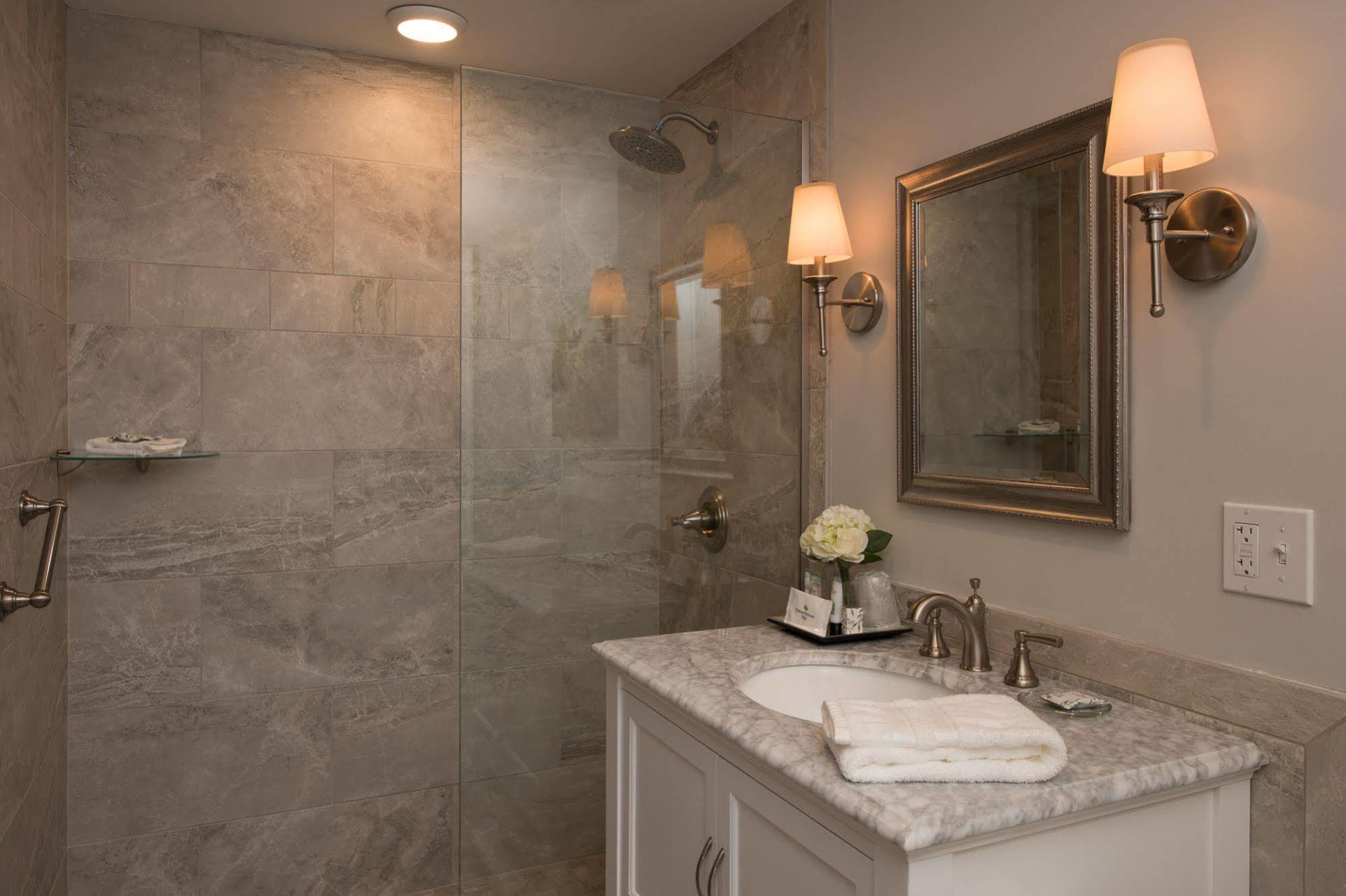 Harbor House Inn Sackets Harbor Екстериор снимка