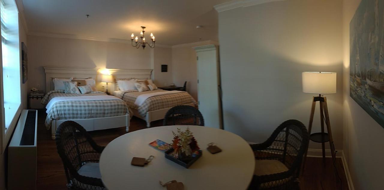 Harbor House Inn Sackets Harbor Екстериор снимка
